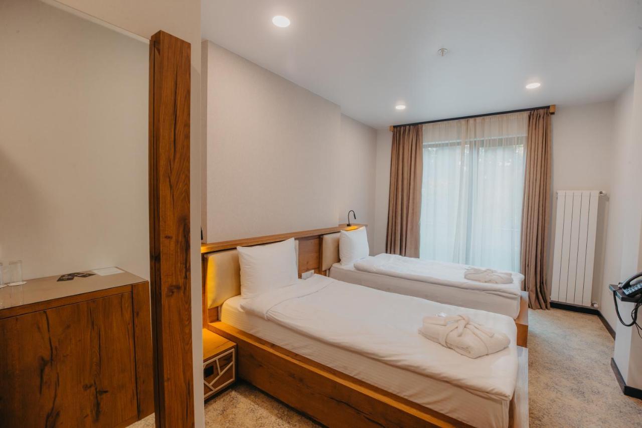 Capo Verde Hotel Batumi Eksteriør bilde
