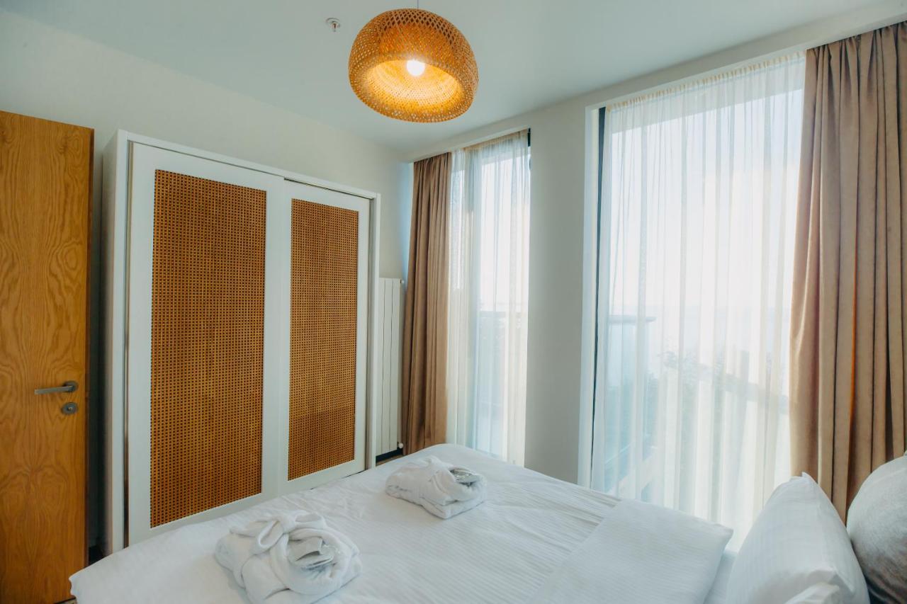 Capo Verde Hotel Batumi Eksteriør bilde