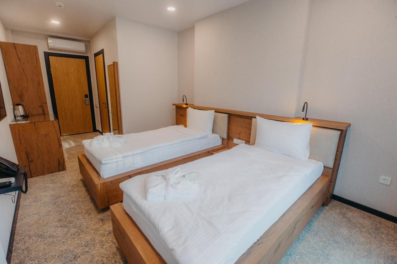 Capo Verde Hotel Batumi Eksteriør bilde