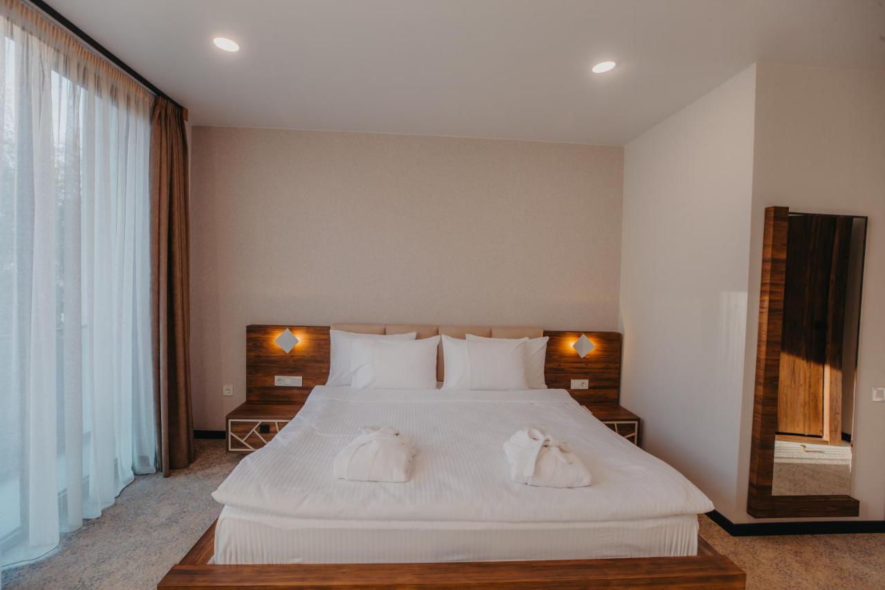 Capo Verde Hotel Batumi Eksteriør bilde