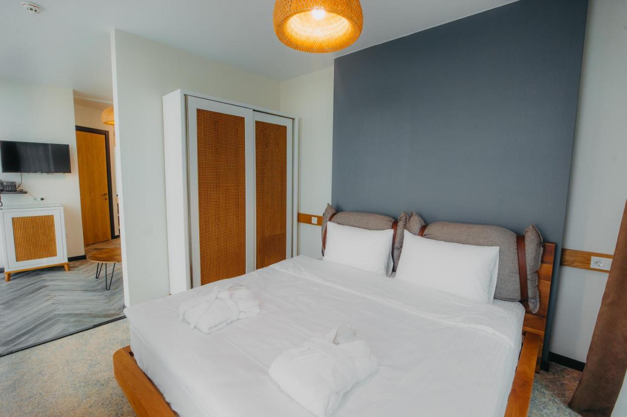Capo Verde Hotel Batumi Eksteriør bilde