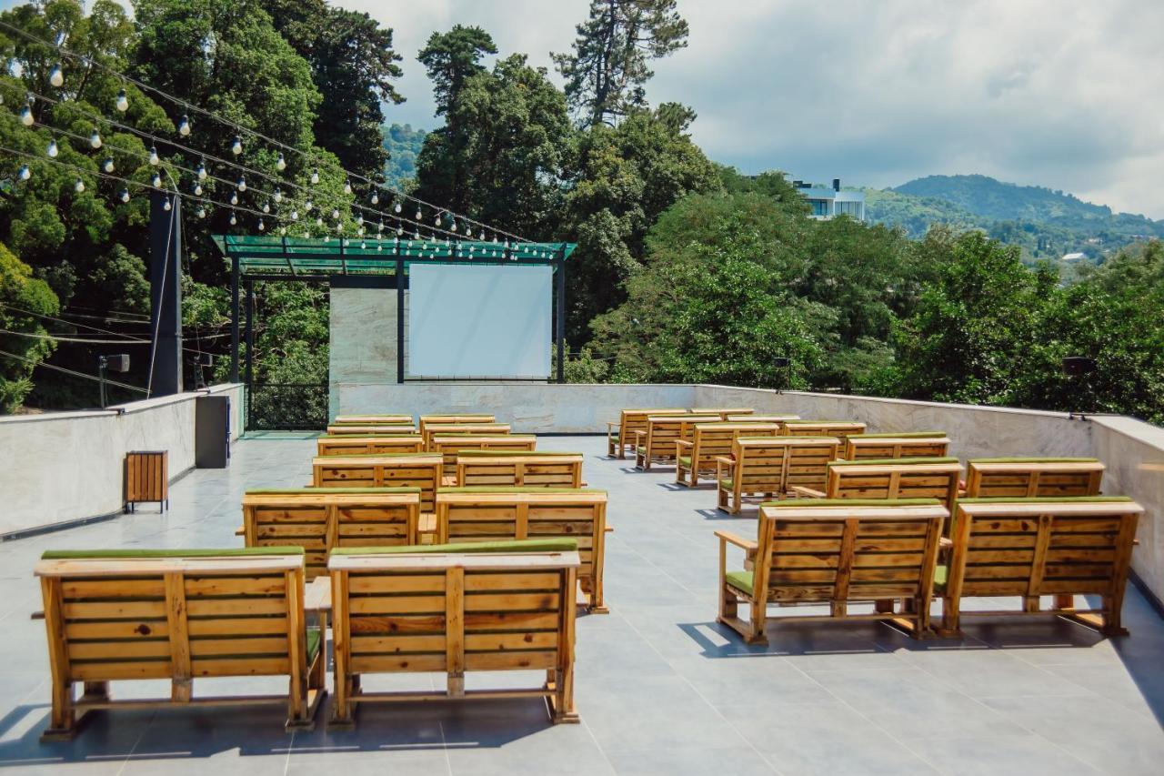 Capo Verde Hotel Batumi Eksteriør bilde
