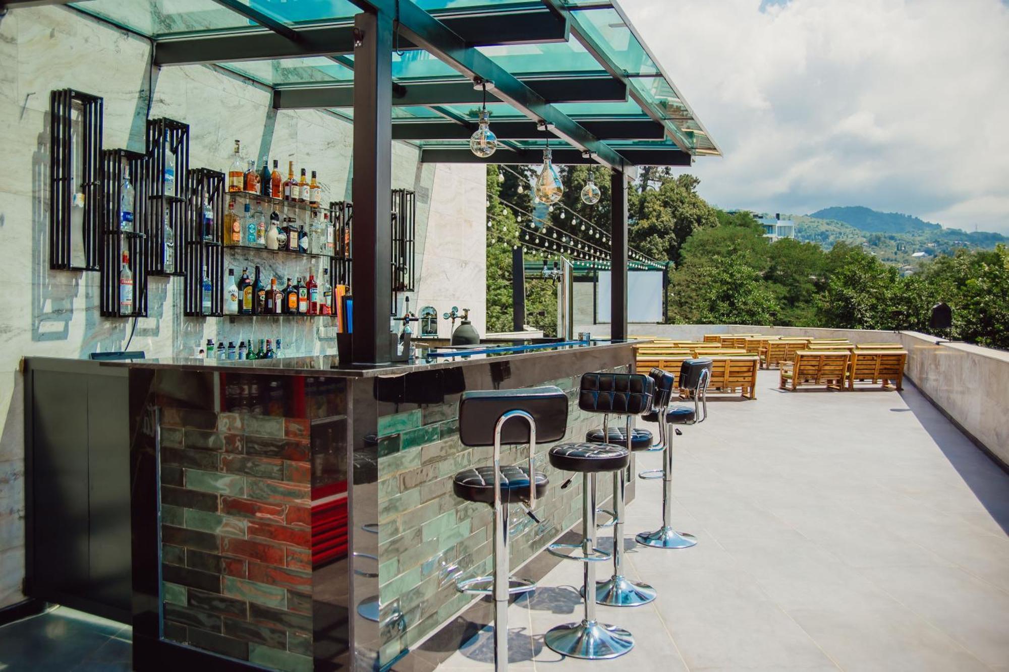 Capo Verde Hotel Batumi Eksteriør bilde