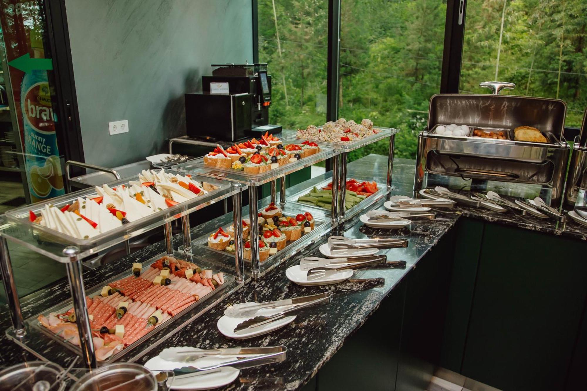 Capo Verde Hotel Batumi Eksteriør bilde