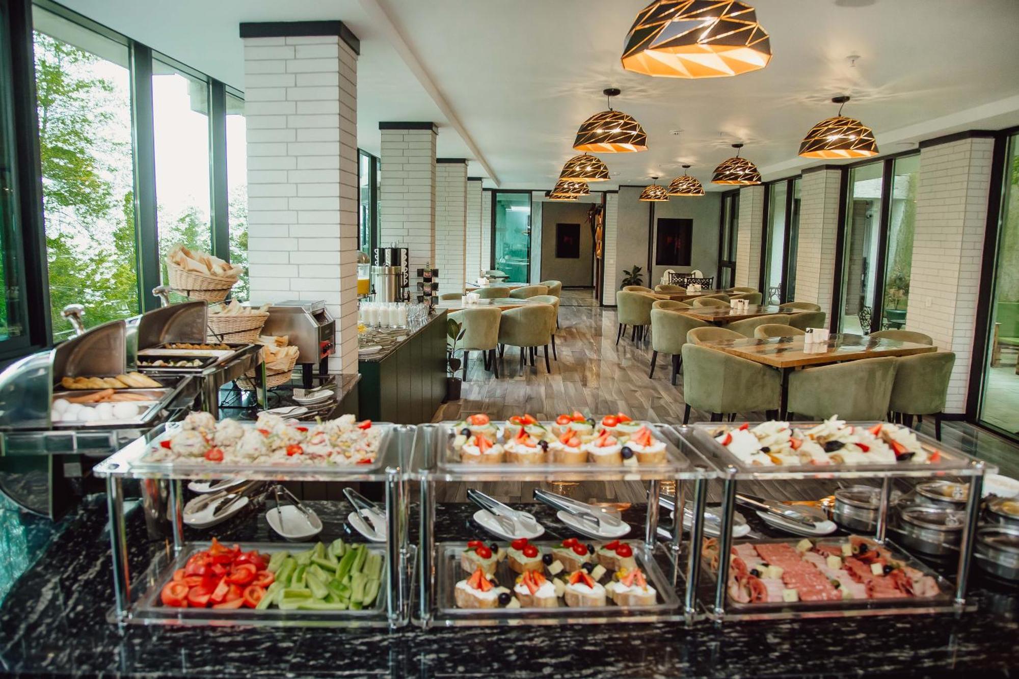 Capo Verde Hotel Batumi Eksteriør bilde