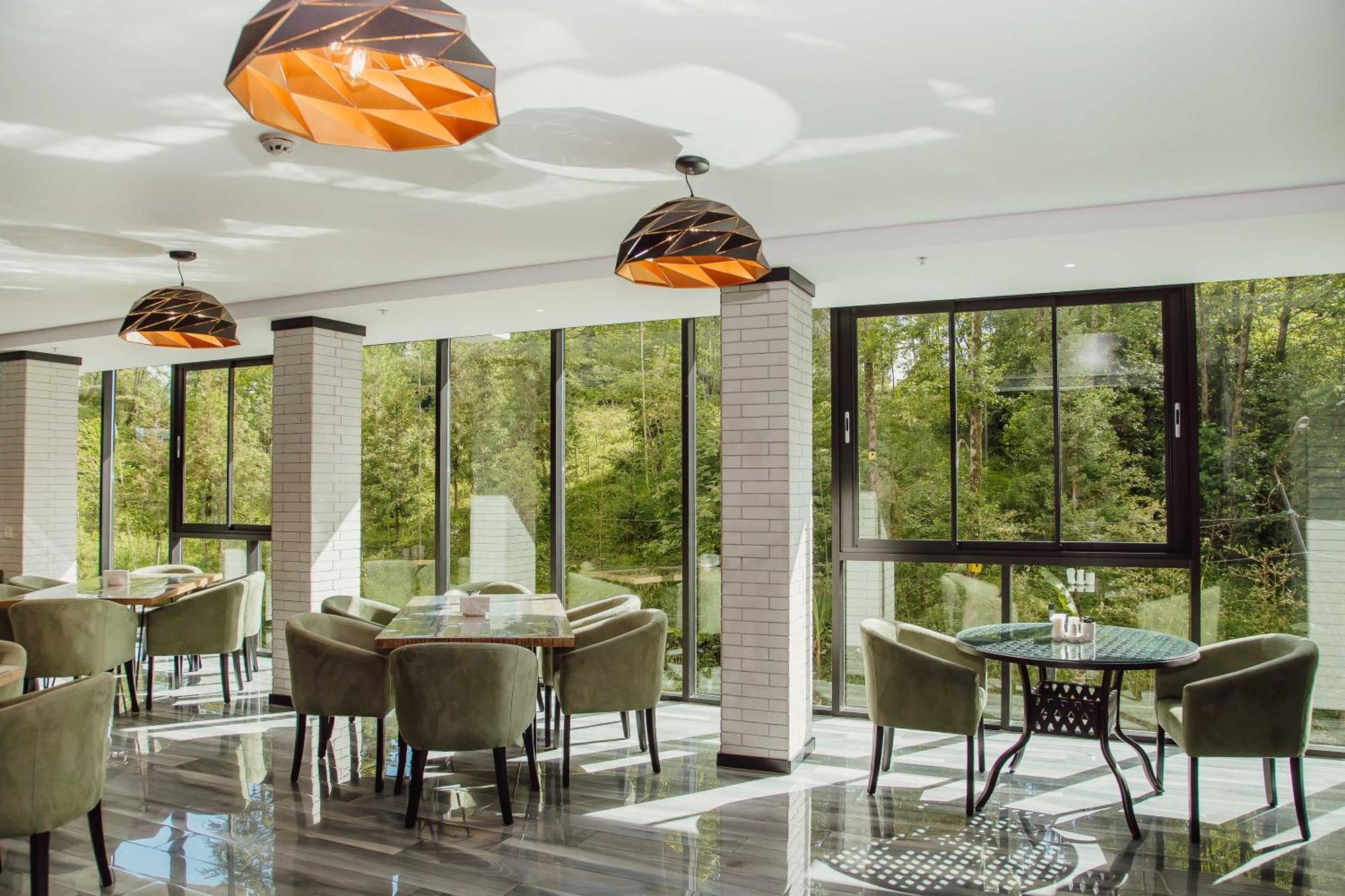 Capo Verde Hotel Batumi Eksteriør bilde